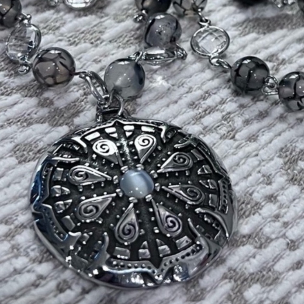 NWOT - Black Dragon Vein Necklace with matching earrings - Picture 3 of 9